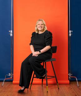 231 October 04 David James Wealth Portraits London 0130 2